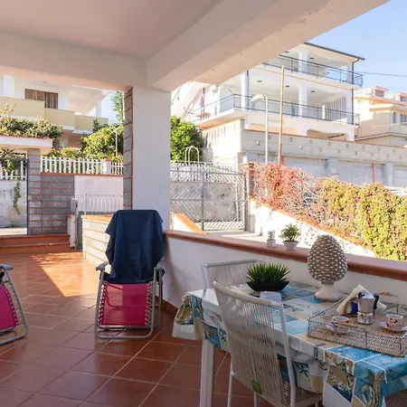 Conchiglia Al Mare * Trappeto (Sicily)
